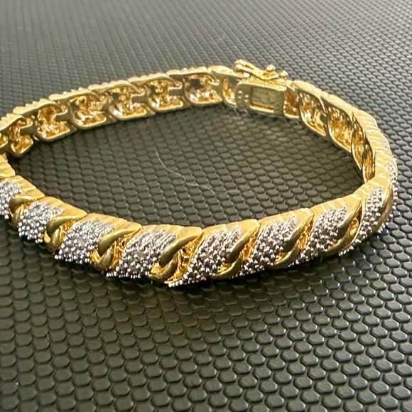 Gold-plated Round Diamond Leaf Design, Link Tennis Bracelet - Picture 1 of 6